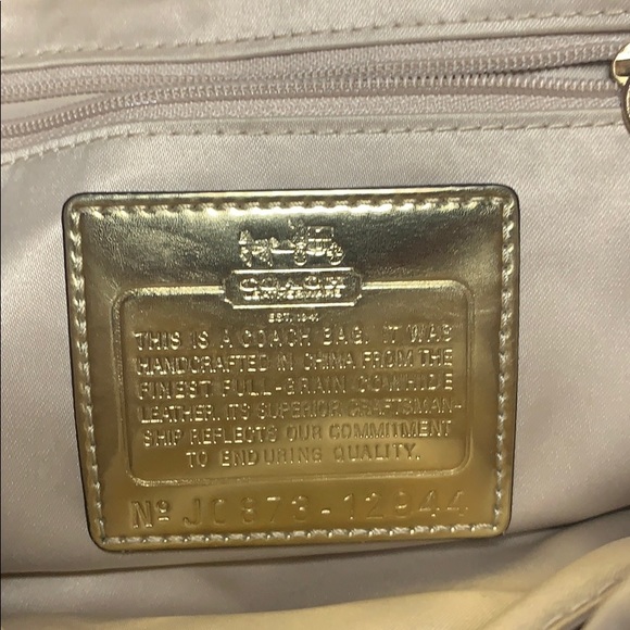 Coach - Madison HoBo in Cherry - Picture 2 of 4